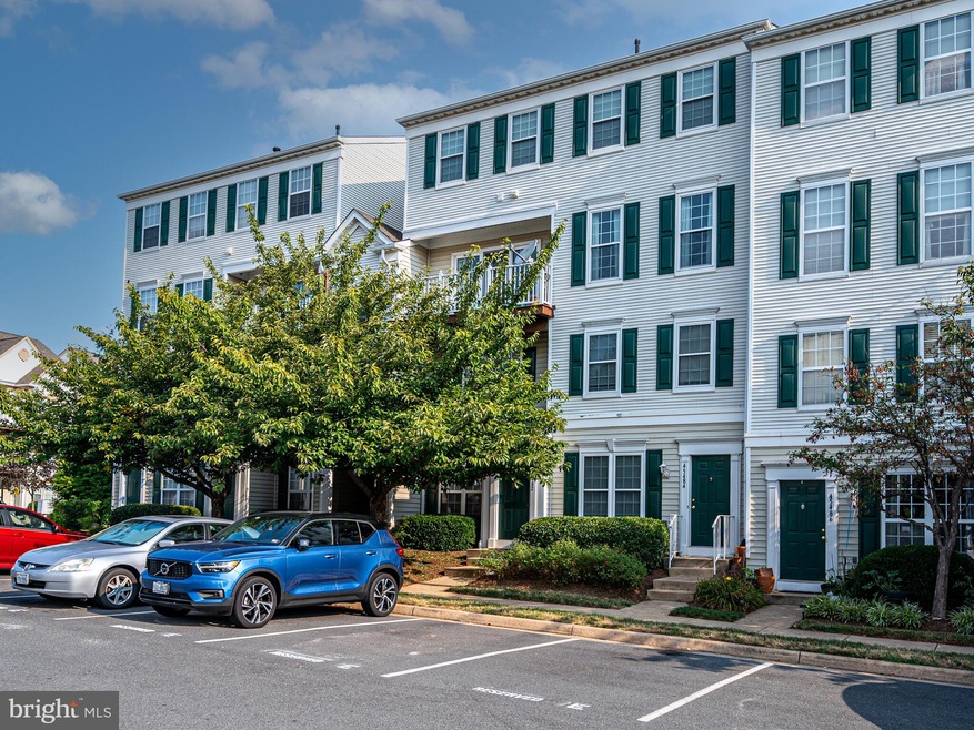 45480 Whistling Terrace unit 303, Sterling, VA 20166 - photo 1