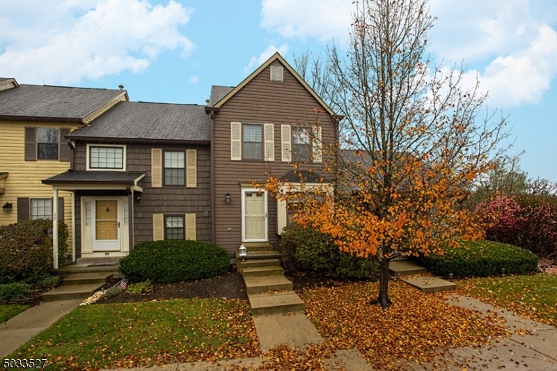 69 Wood Duck Ct unit 188, Hackettstown, NJ 07840 - photo 1