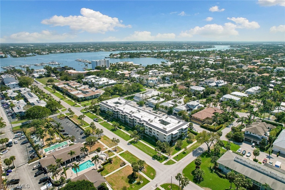 576 12th Ave S unit 576, Naples, FL 34102 - photo 1