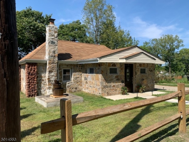 2 Mechanic St, Oxford, NJ 07863 - photo 1