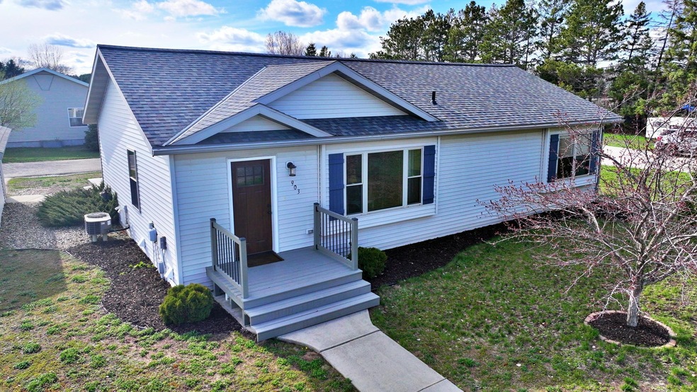 903 Sunrise Cir, Park Rapids, MN 56470 - photo 1