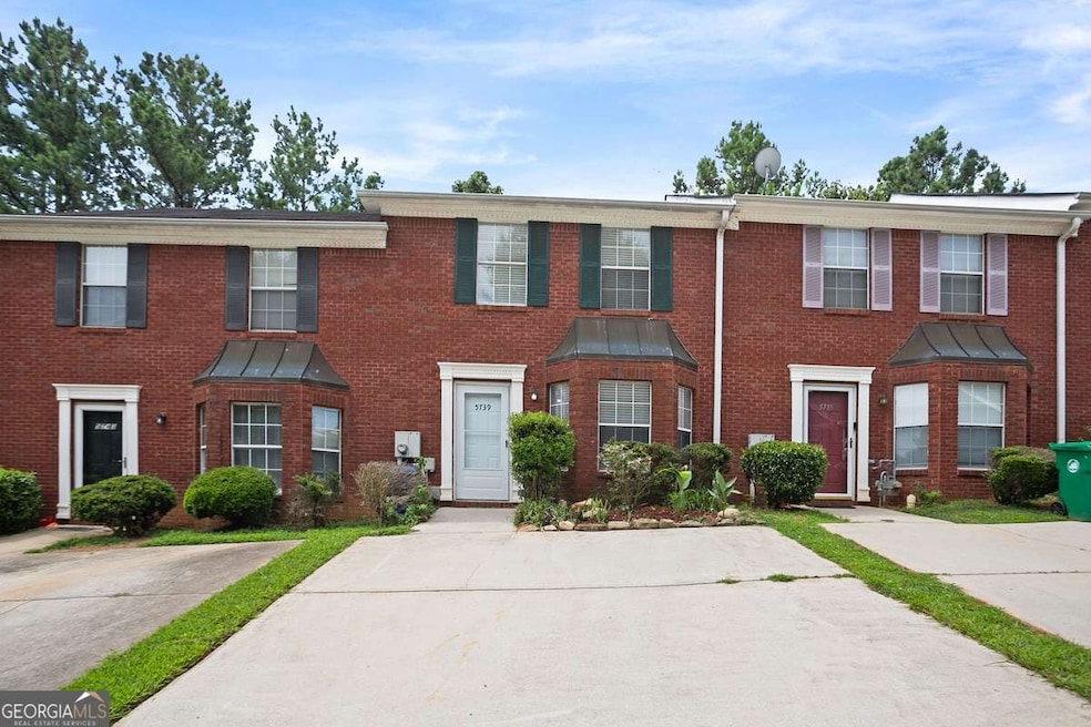 5739 Windfall Ln, Lithonia, GA 30058 - photo 1