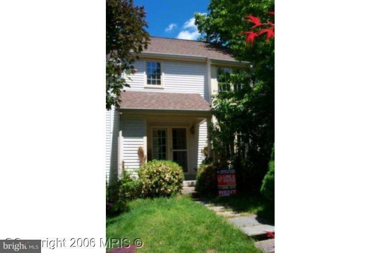 10009 Beacon Pond Ln, Burke, VA 22015 - photo 1