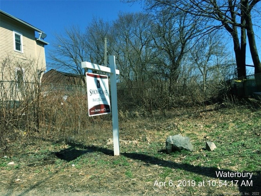 71 E Dover St, Waterbury, CT 06706 - photo 1