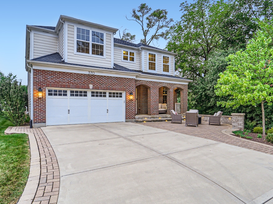 370 E Harrison St, Elmhurst, IL 60126 - photo 1