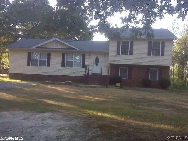 12023 Grannys Way, Ruther Glen, VA 22546 - photo 1