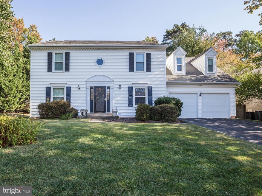 13457 Stream Valley Dr, Chantilly, VA 20151 - photo 1