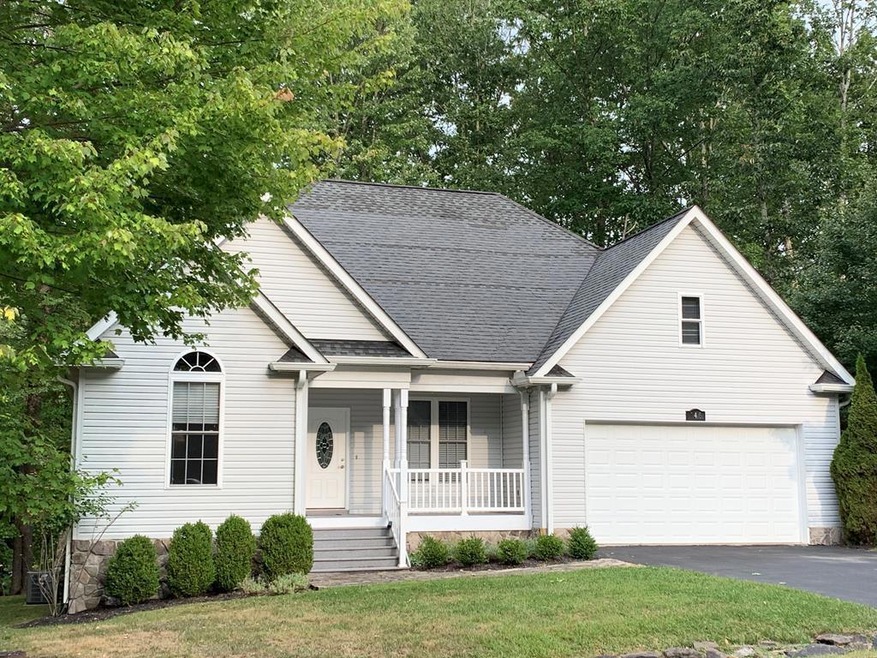 146 Thistle Glen Ln, Daniels, WV 25832 - photo 1