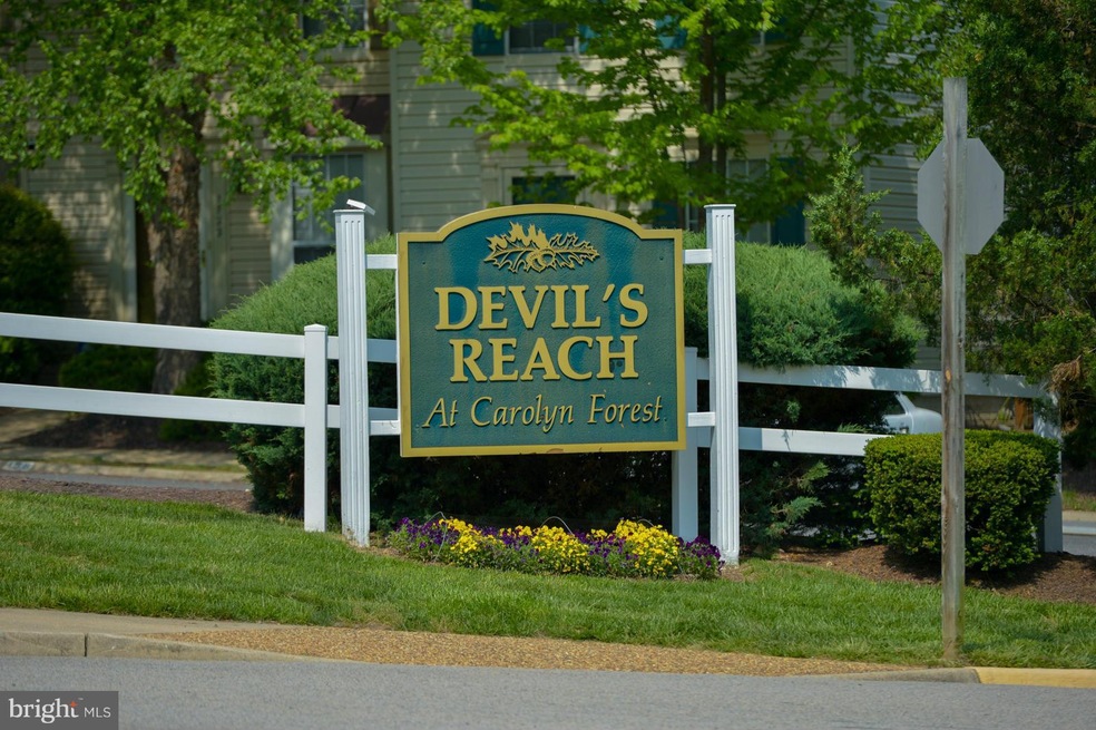 1864 Tiger Lily Cir unit 9, Woodbridge, VA 22192 - photo 1