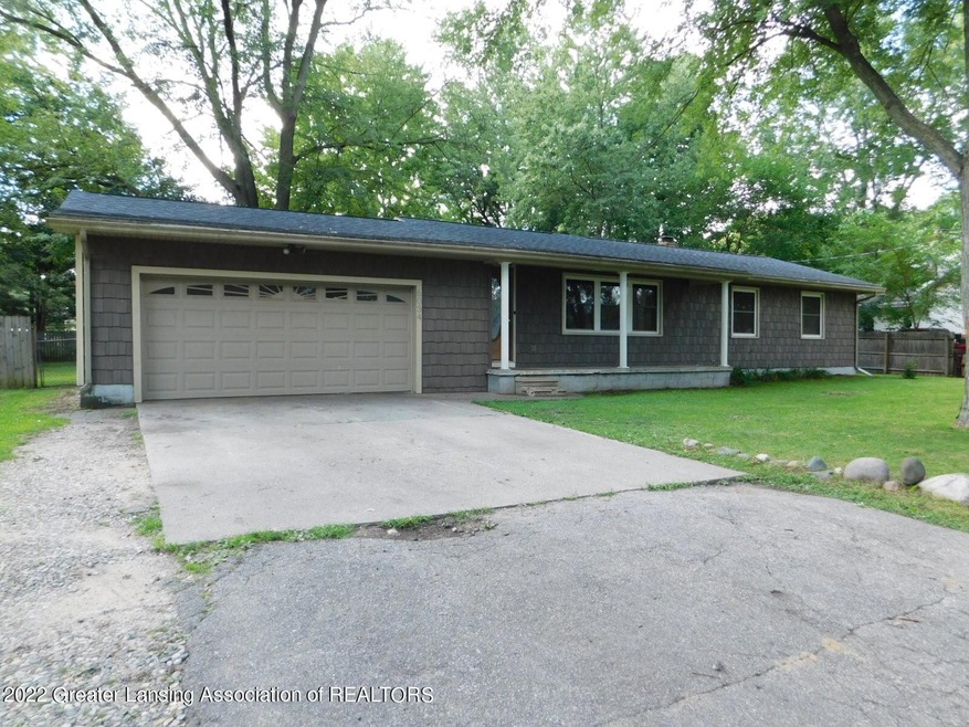 6034 Rolfe Rd, Lansing, MI 48911 - photo 1