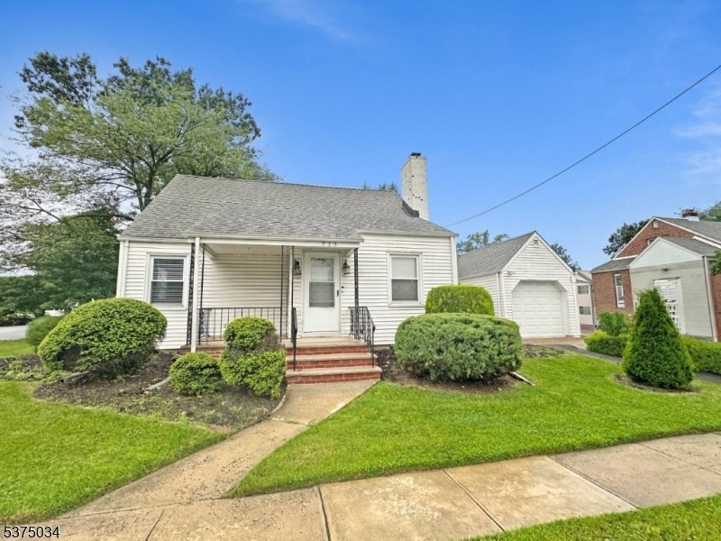 713 E 3rd Ave, Roselle, NJ 07203 - photo 1