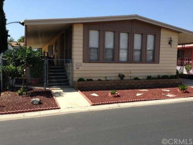 Curb appeal with nice landscaping!