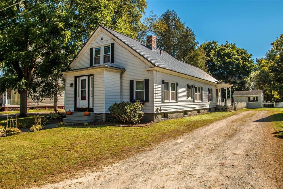 76 Elm St, Lancaster, NH 03584 - photo 1
