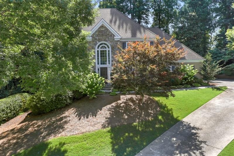 Perfect Blend Of Traditional Styling & Modern Func