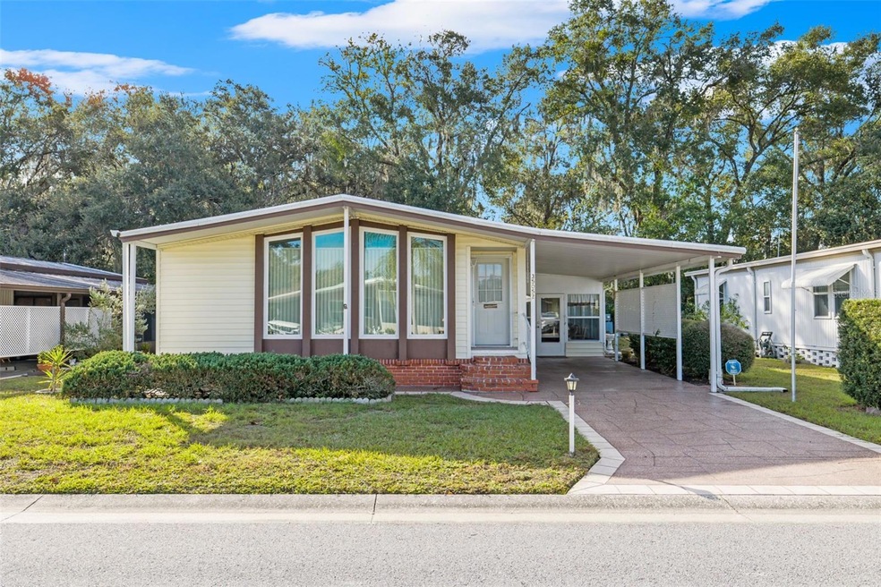 35052 Wagner Way, Zephyrhills, FL 33541 - photo 1