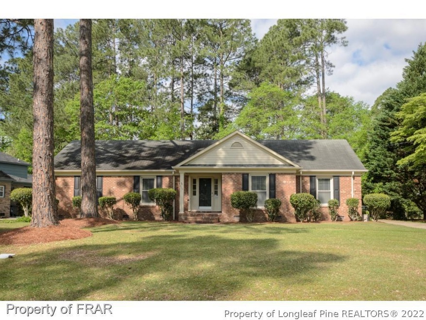 404 Wayberry Dr, Fayetteville, NC 28303 - photo 1