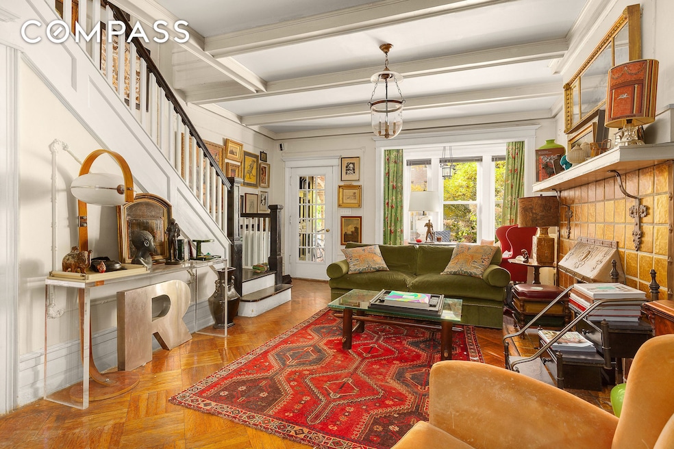 Sold $2,375,000 • Co-Listing Agent