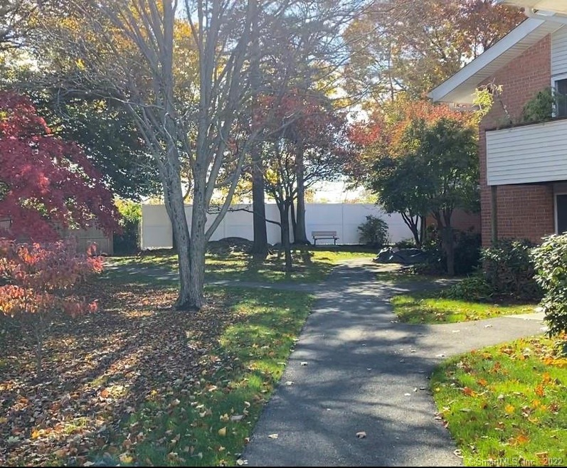 208 Flax Hill Rd unit 37, Norwalk, CT 06854 - photo 1