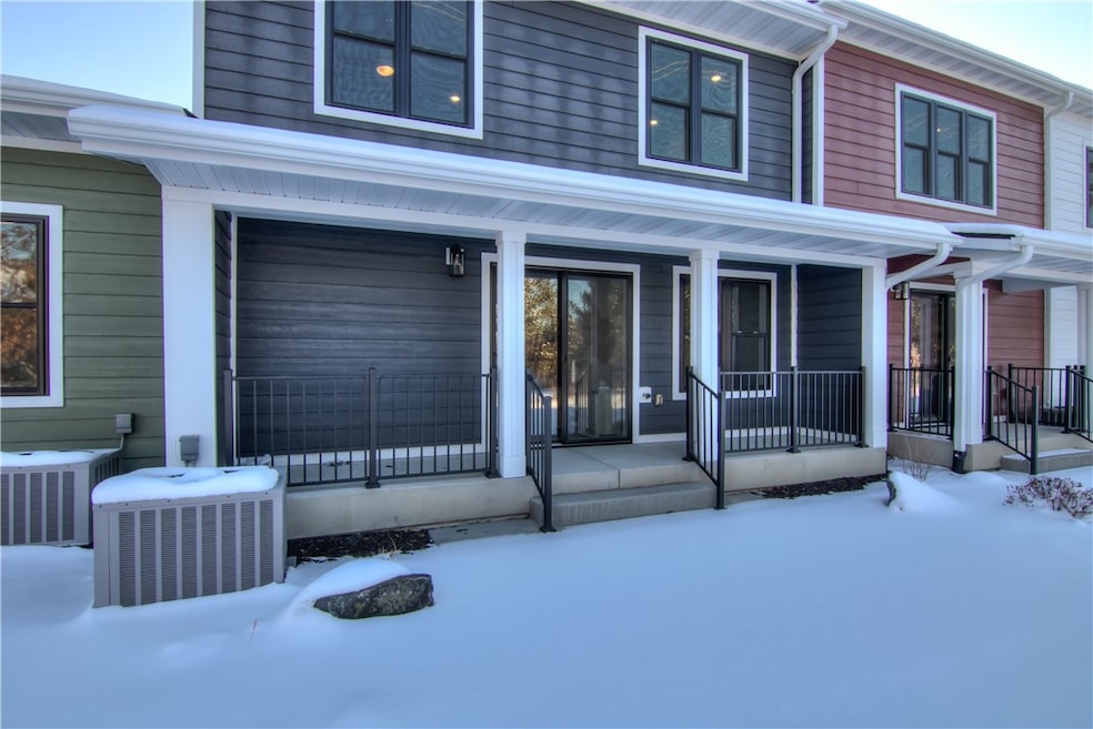 2359 Lake Rd, Altoona, WI 54720 - photo 1