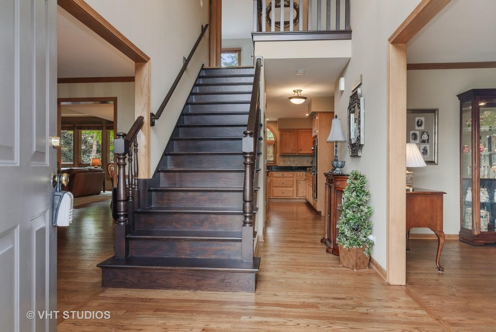 3832 Mandeville Ln, Naperville, IL 60564 - photo 1