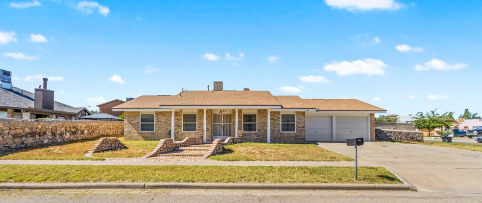 1585 Loana Dr, Horizon City, TX 79928 - photo 1