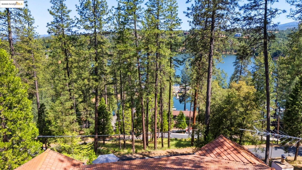 20029 Upper Skyridge Dr unit 15, Groveland, CA 95321 - photo 1