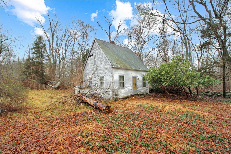 105 N Anguilla Rd, Pawcatuck, CT 06379 - photo 1