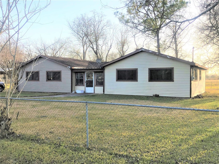 3191 County Road 181 unit 2, Alvin, TX 77511 - photo 1