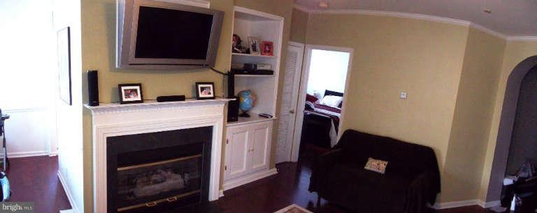 46580 Drysdale Terrace unit 203, Sterling, VA 20165 - photo 1