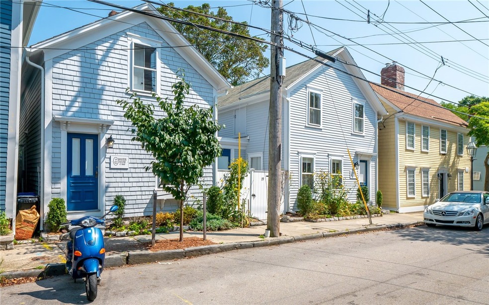 19 3rd St, Newport, RI 02840 - photo 1