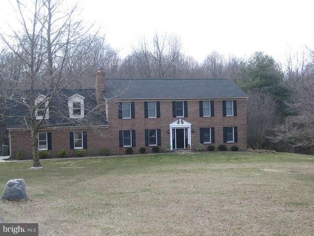 305 Neale Ct, Sykesville, MD 21784 - photo 1