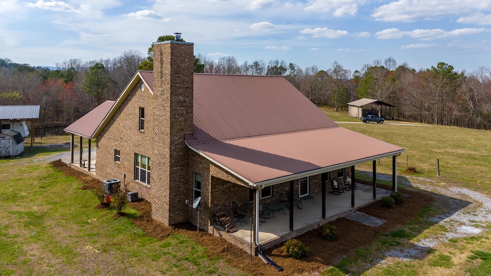 Exterior 4