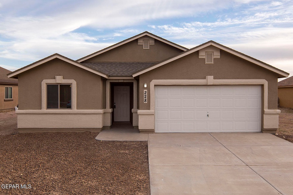 228 Flor Azucena Dr, Socorro, TX 79927 - photo 1