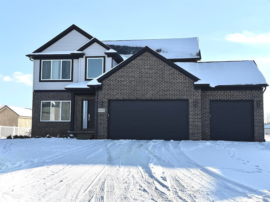 8031 Laguna Ln, Grand Blanc, MI 48439 - photo 1