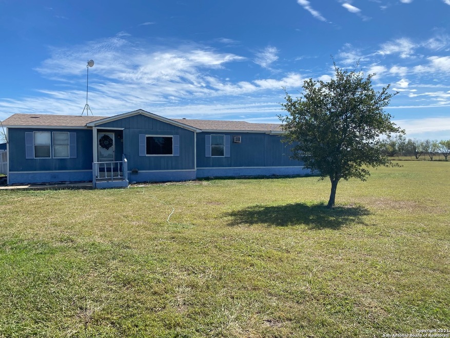 376 County Road 444, Hondo, TX 78861 - photo 1