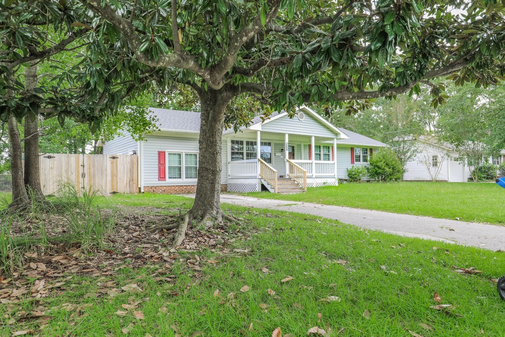 1004 Hendricks Ave, Jacksonville, NC 28540 - photo 1