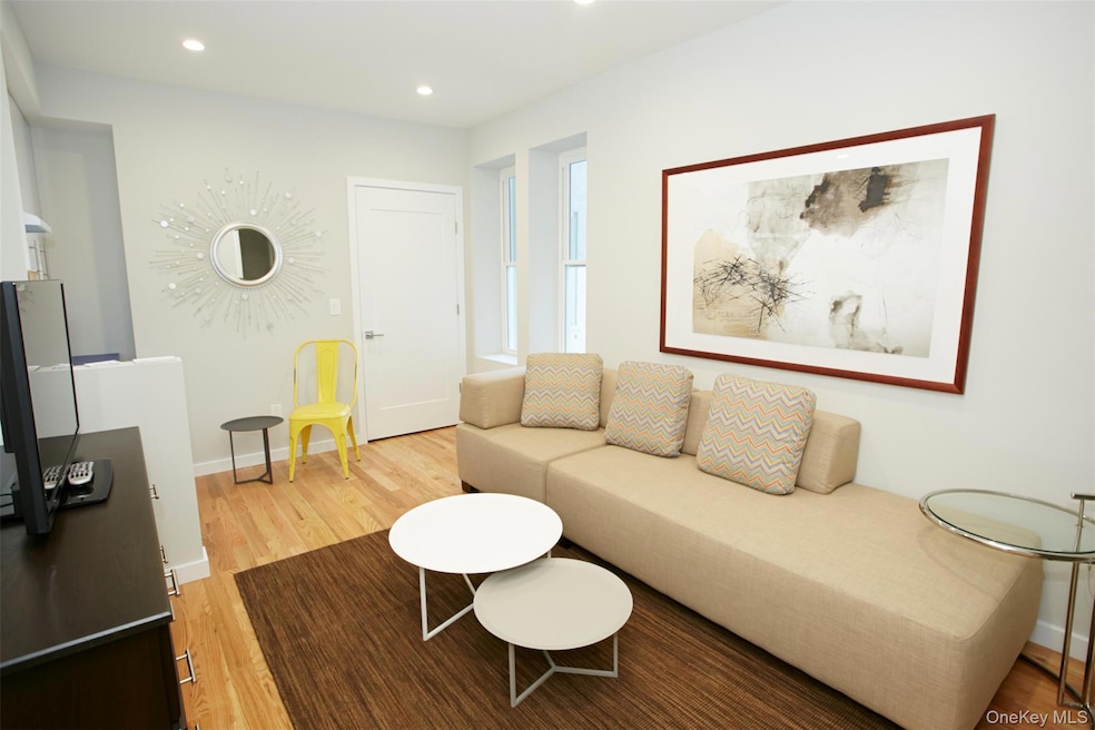 215 E Broadway unit 2M, Long Beach, NY 11561 - photo 1