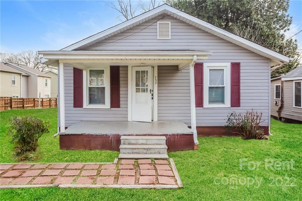 732 Brevard St, Statesville, NC 28677 - photo 1