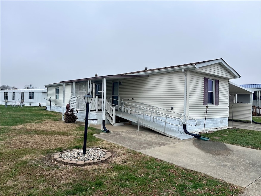 812 N 7th St unit 73, Mattoon, IL 61938 - photo 1