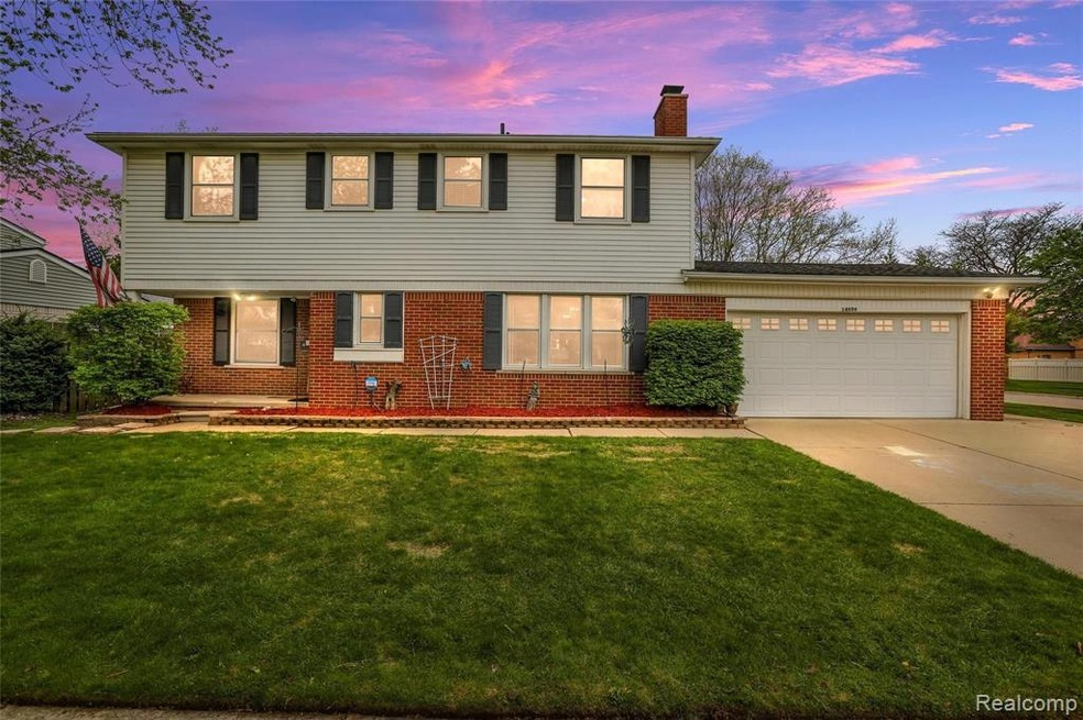 01-Nicole Mehelich - 14399 Melvin St twilight.jpg