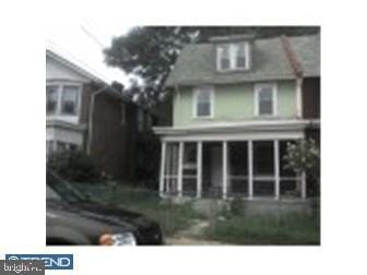1011 Lawrence Ave, Darby, PA 19023 - photo 1