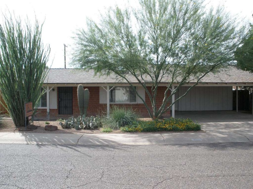 8407 E Rancho Vista 003