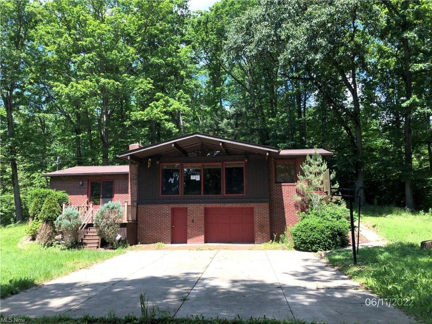 45998 Yeager Dr, East Liverpool, OH 43920 - photo 1