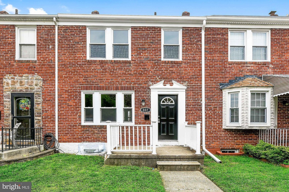 807 Wildwood Pkwy, Baltimore, MD 21229 - photo 1