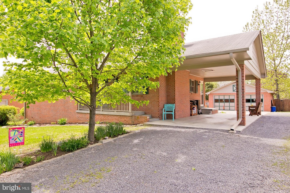 2129 First St, Middletown, VA 22645 - photo 1