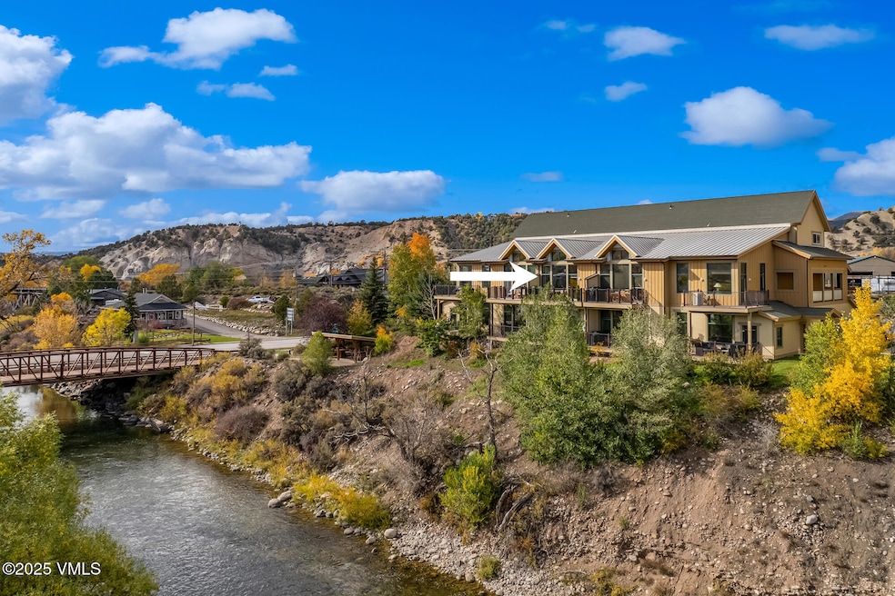 705 Nogal Rd unit A8, Eagle, CO 81631 - photo 1