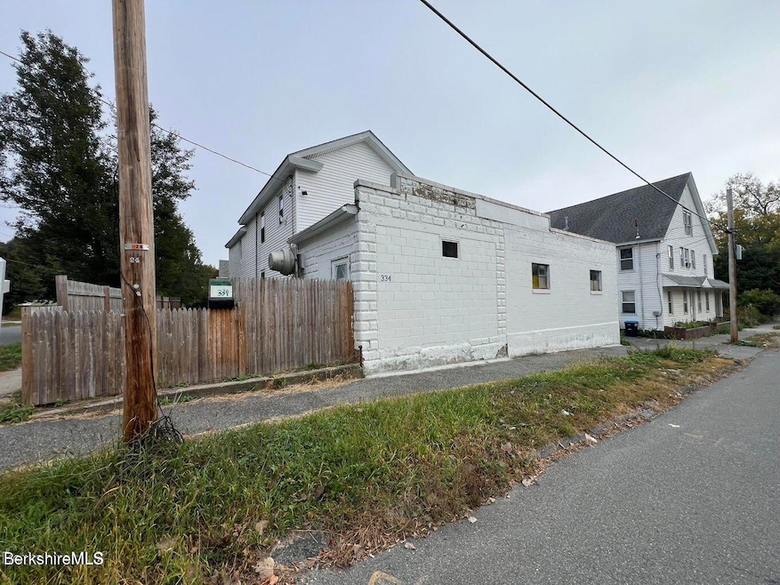 334 Columbus Ave, Pittsfield, MA 01201 - photo 1