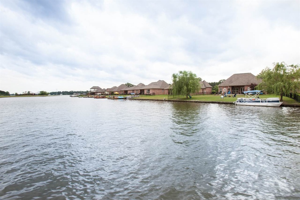 106 Martinique Dr, Madison, MS 39110 - photo 1