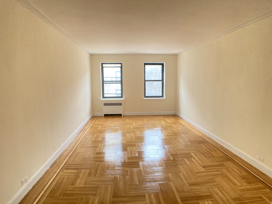 105 Arden St unit 3-B, New York, NY 10040 - photo 1