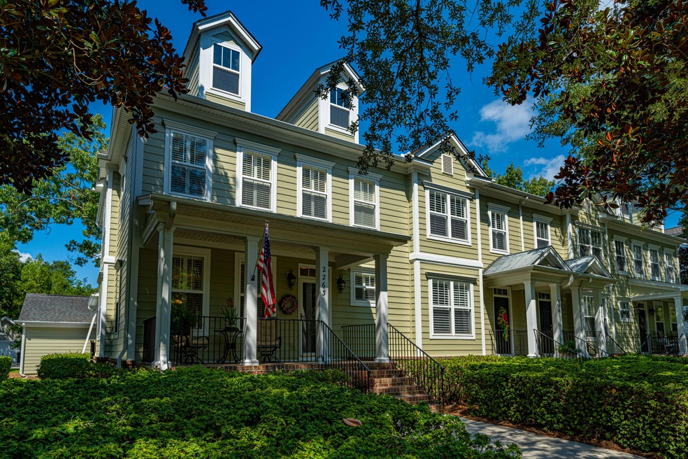 2263DanielIslandDr006